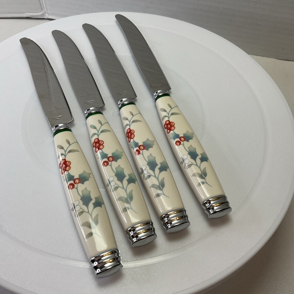 Pfaltzgraff WINTERBERRY 4pc Stainless Steel Dinner Knives‎